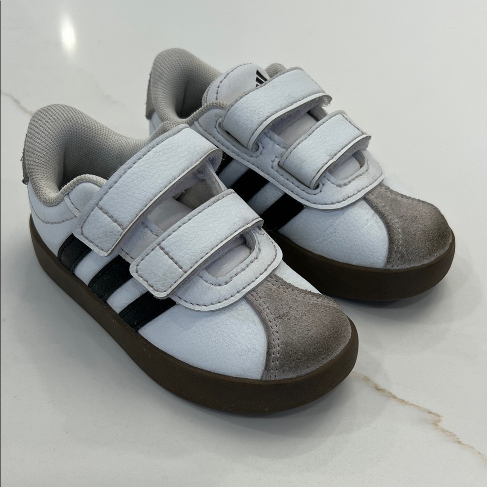 Adidas Toddler VL Court 3.0 Sneakers. Size 7K.